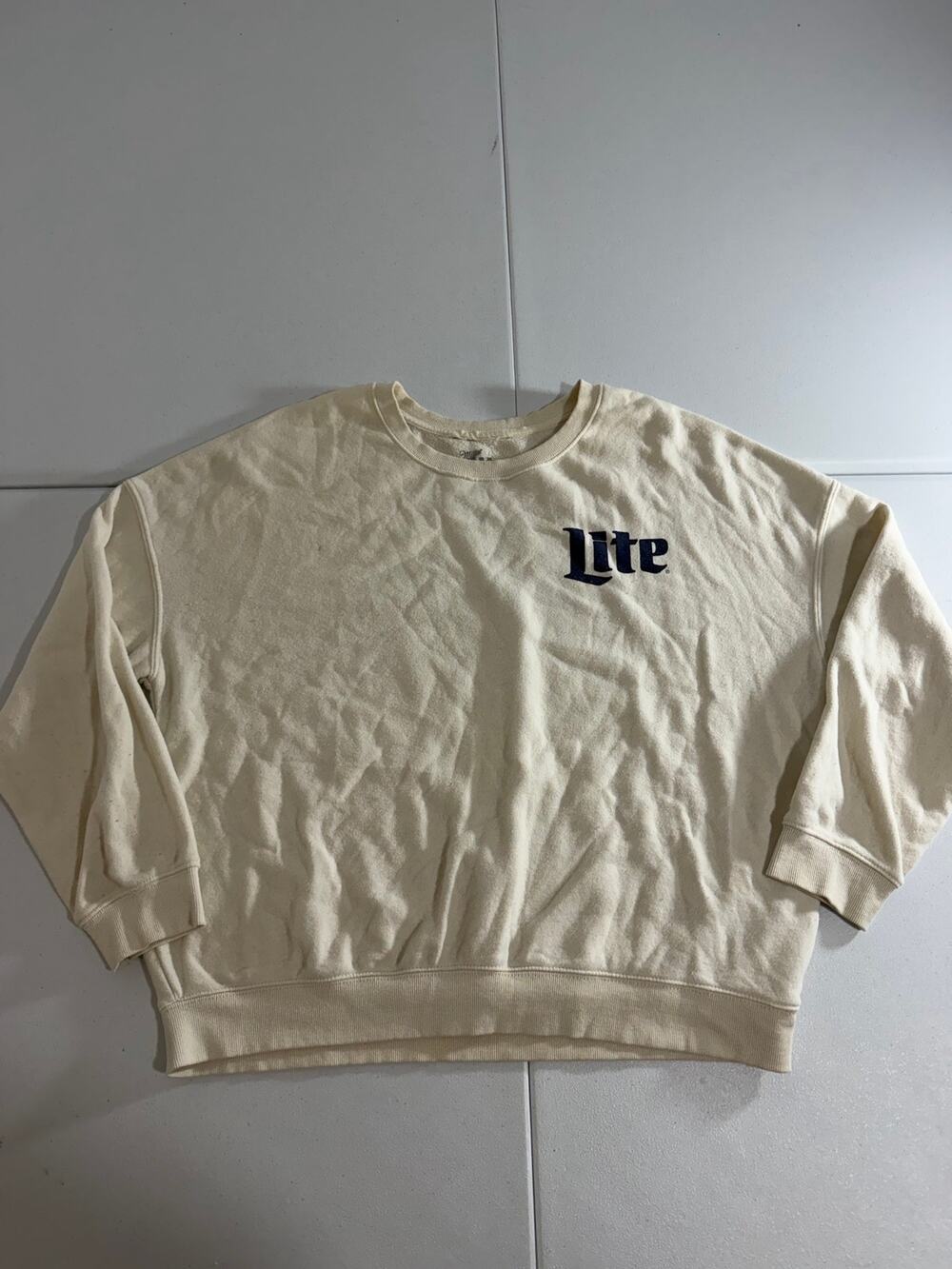 Miller Lite Pilsner Sweatshirt Size XL Crewneck Beer Graphic Cream Vintage